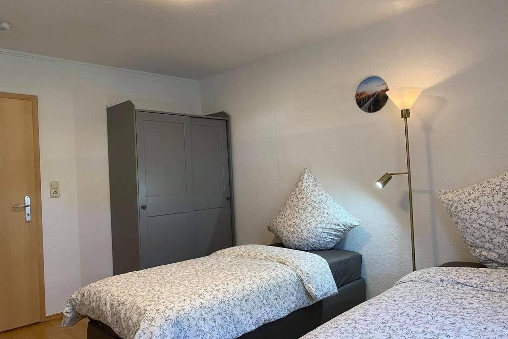 Beste Lage In Rostock: 2-Zimmerwohnung Mit Balkon Im 1.Og Exteriör bild