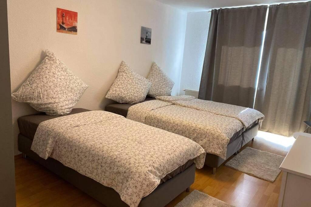 Beste Lage In Rostock: 2-Zimmerwohnung Mit Balkon Im 1.Og Exteriör bild