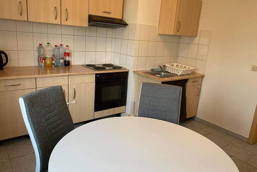 Beste Lage In Rostock: 2-Zimmerwohnung Mit Balkon Im 1.Og Exteriör bild